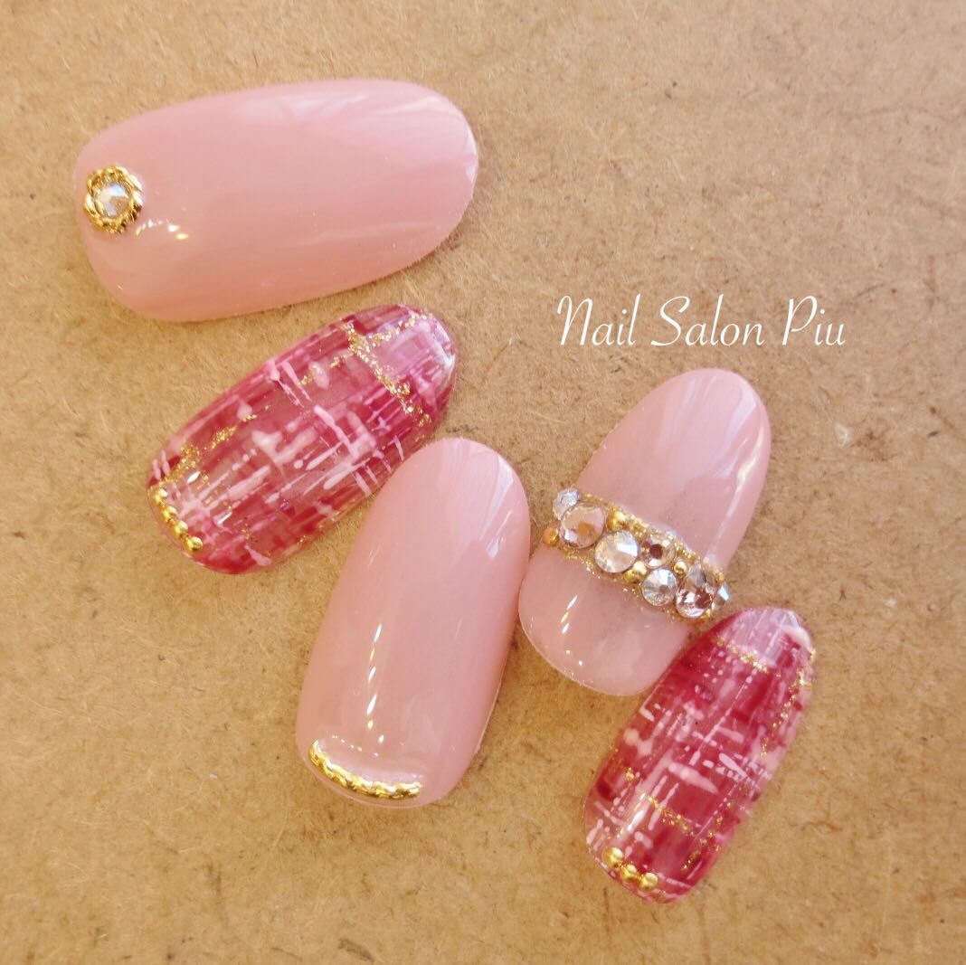 Nail Salon Piuさんのネイルデザイン 『ツイード 冬ネイル