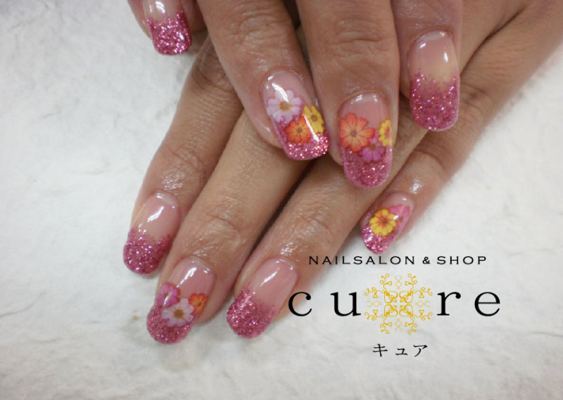 ネイルサロン/スクール/ハンドメイド Cureさんのネイルデザイン