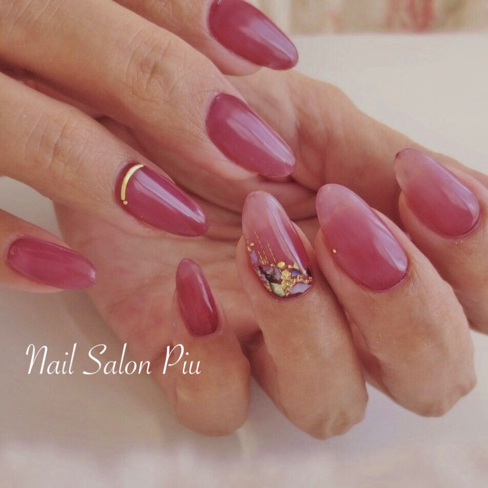 Nail Salon Piuさんの投稿 『秋ネイル 逆グラデーション